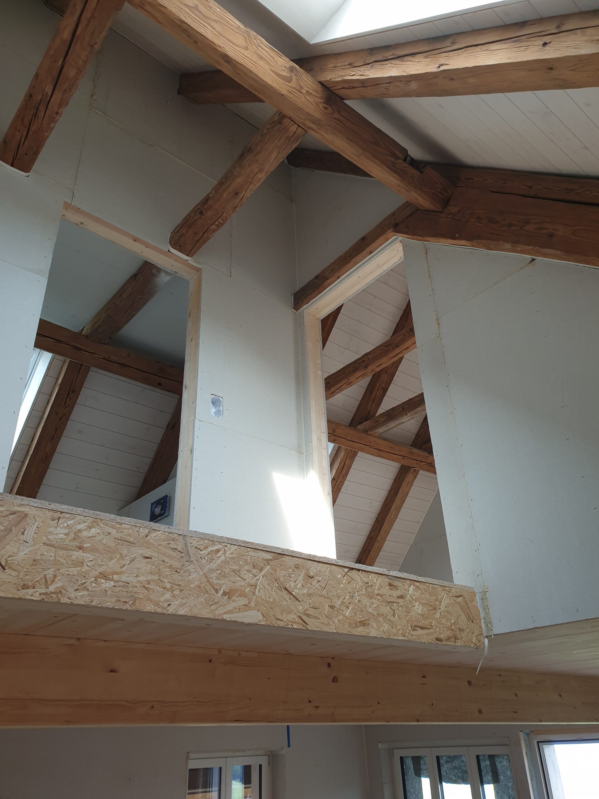 Holzwerk im Aargau – Pflege, Lasur und Schutzanstriche für langlebige, wetterfeste Holzoberflächen im Aussenbereich