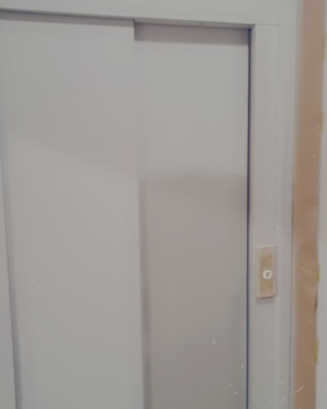 Spritzen im Aargau – gleichmässige, präzise und langlebige Oberflächen für Wände, Decken, Türen und Möbel von T-Bauteam GmbH (4)