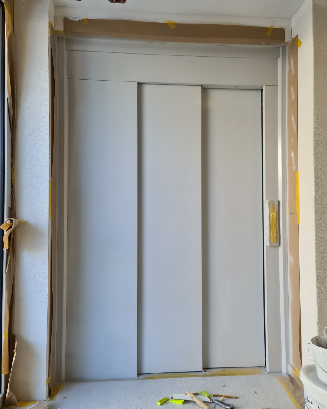 Spritzen im Aargau – gleichmässige, präzise und langlebige Oberflächen für Wände, Decken, Türen und Möbel von T-Bauteam GmbH (4)